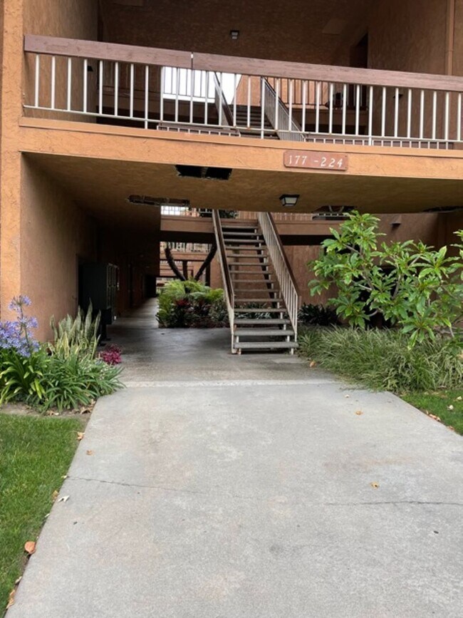 Building Photo - 6600 Warner Ave