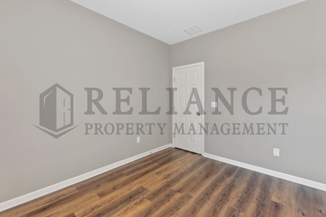 Building Photo - 5281 N Toben Ct