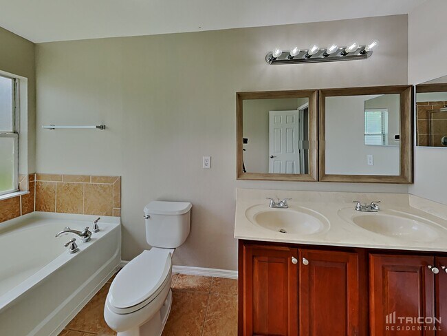 Building Photo - 3503 Harlequin Dr