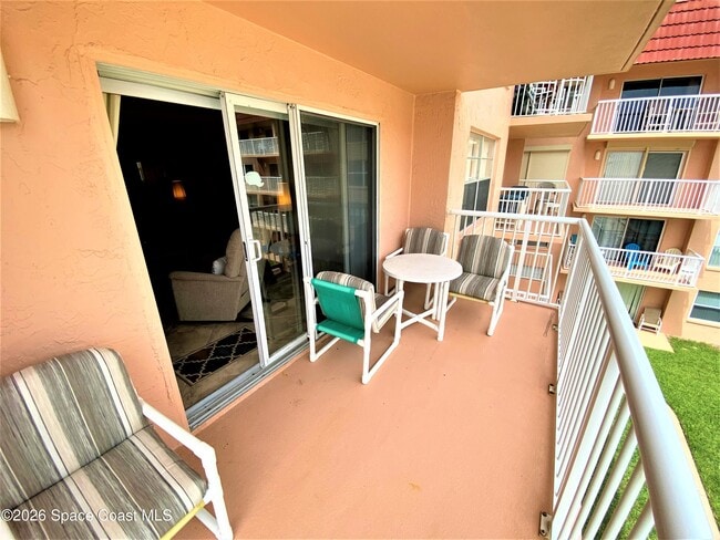 Building Photo - 10 Sunflower St