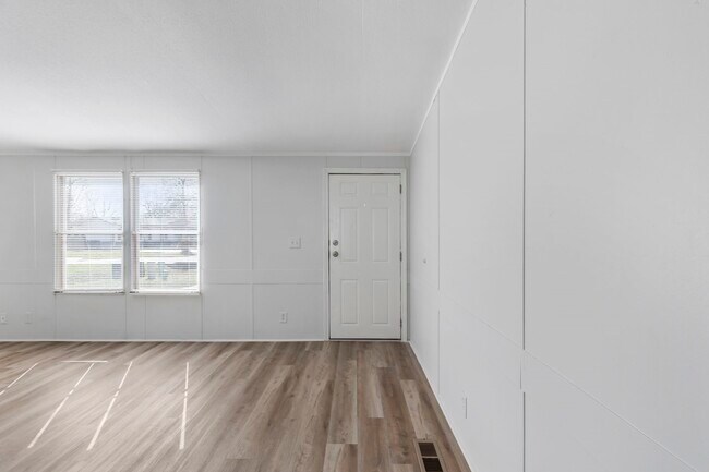 Building Photo - 16509 Brittany Way