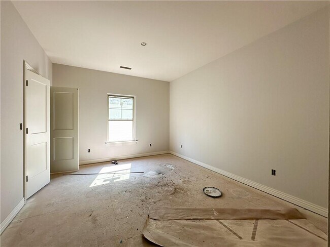 Building Photo - 4473 W Bronco Dr