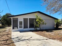 Building Photo - 843 42nd St S