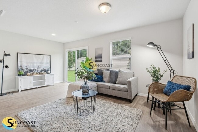 Building Photo - 7649 Mailes Ct