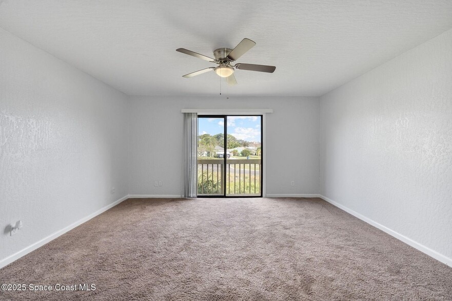 Building Photo - 2101 Forest Knoll Dr NE