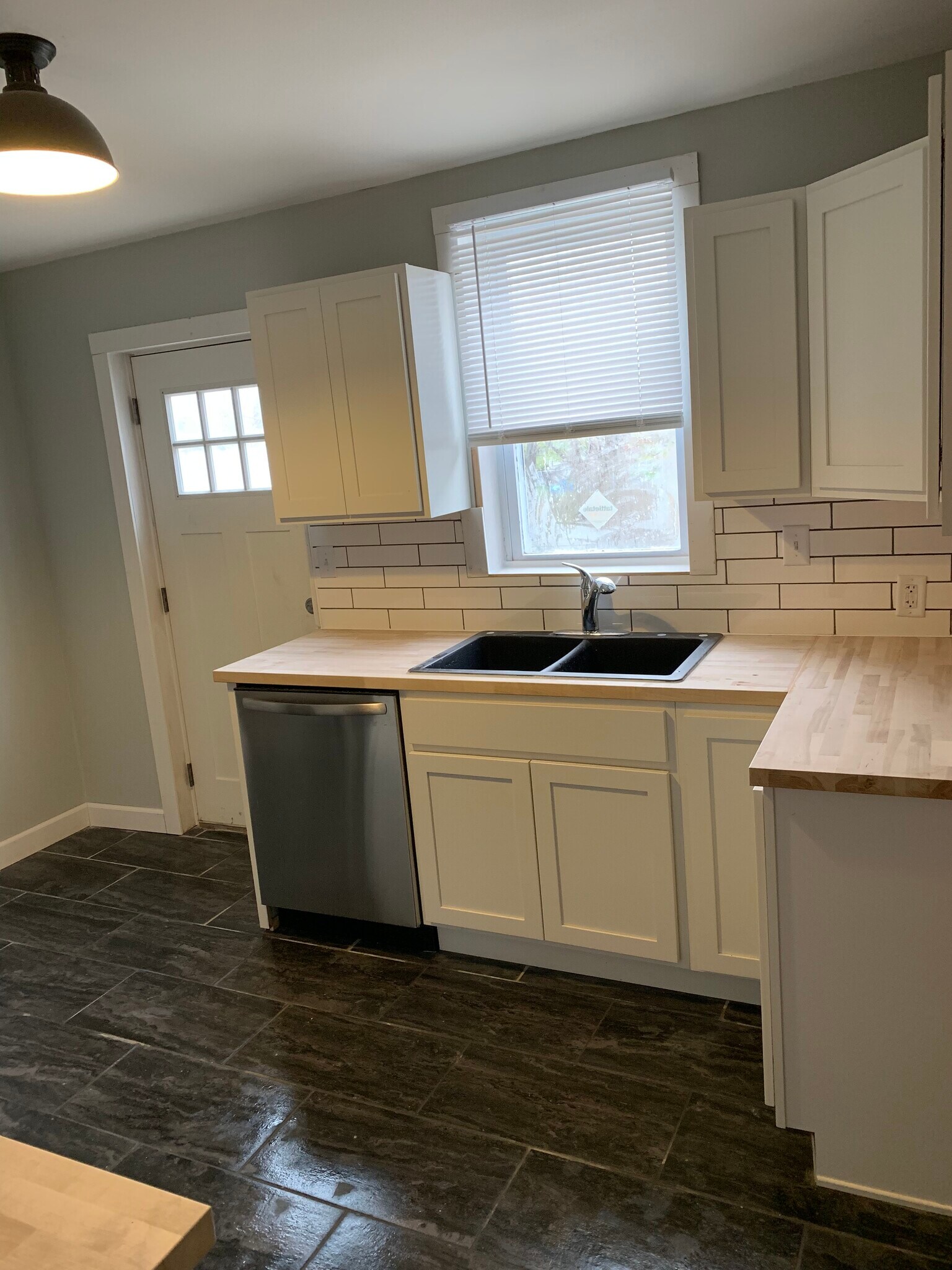 Building Photo - 1157 E Whittier St