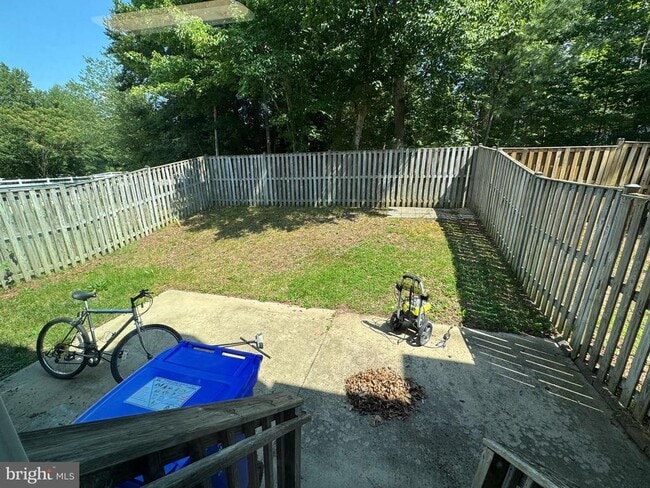 Building Photo - 6101 Lands End Ct