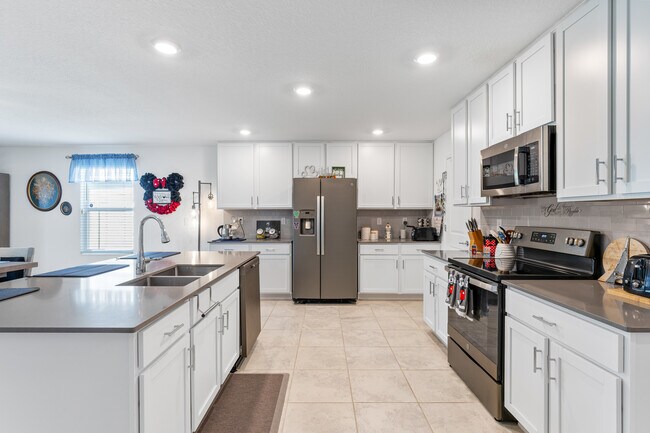 Building Photo - 4382 Finch Ln