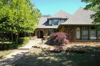 Building Photo - Space Galore In This Jenks South East Home!
