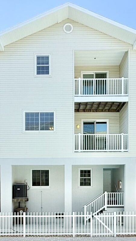 Building Photo - 15473 Gulf Blvd