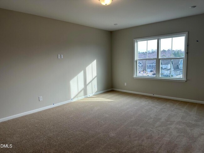 Building Photo - 11 Allgood St