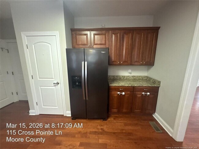 Building Photo - 115 Cross Pointe Ln