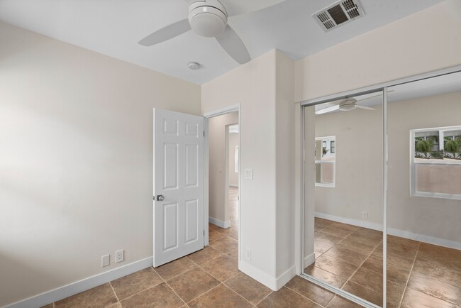 Building Photo - 3309 Highland Ave