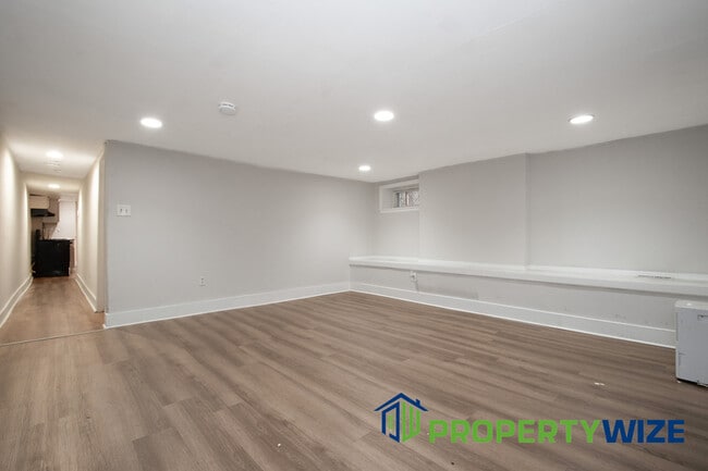 Building Photo - 2017 St Paul St