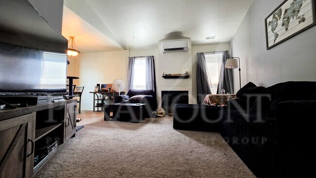 Building Photo - 3-Bedroom Pet-Friendly Unit in Port Orchard