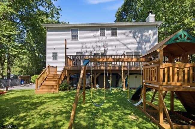 Building Photo - 2057 Lakeside Dr W