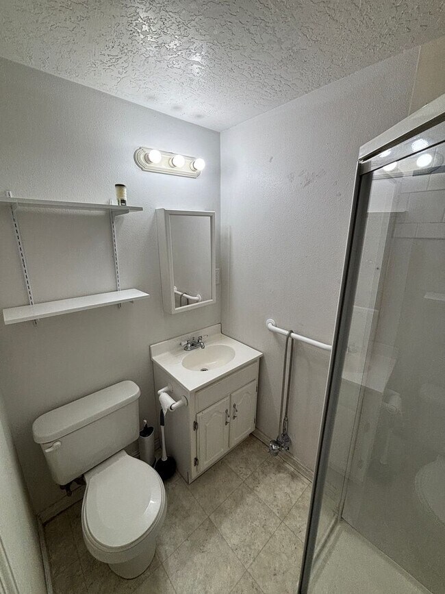Building Photo - 3391 Wake Cir