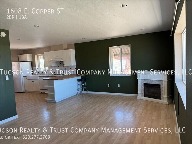 Building Photo - 1608 E Copper St