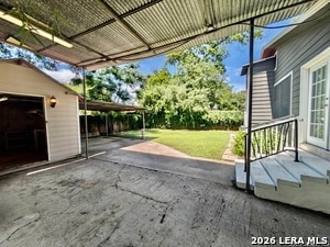 Building Photo - 304 E Mistletoe