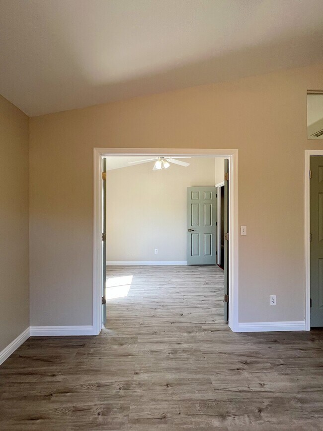 Building Photo - 1243 Peaceful Desert Ct