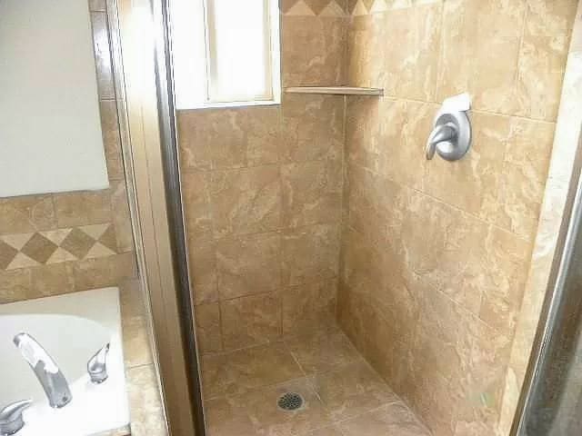 Building Photo - 1377 E 300 N