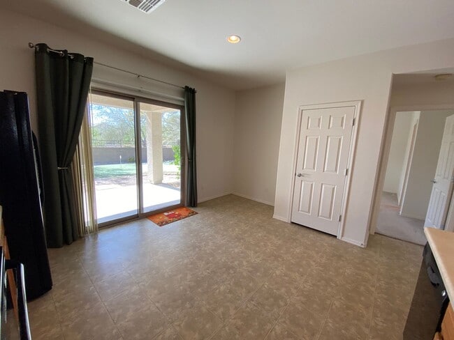 Building Photo - Anthem home