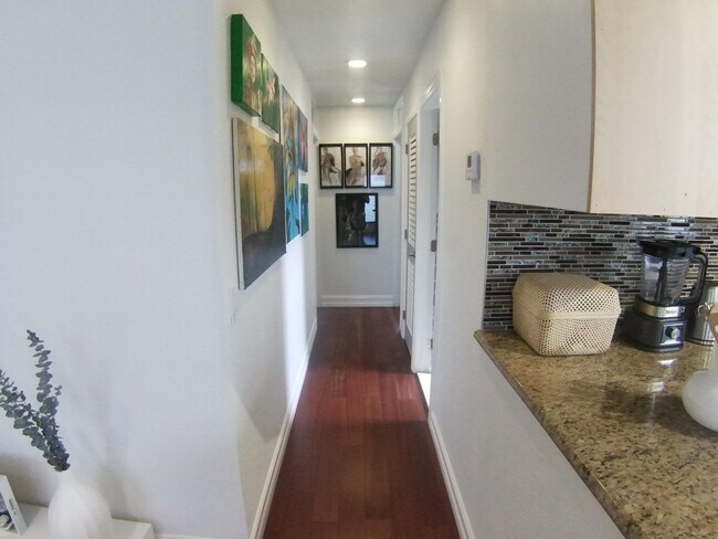 Building Photo - 854 Normandy Trail