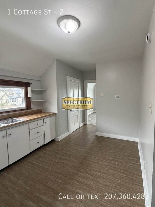 Building Photo - 1 Cottage St