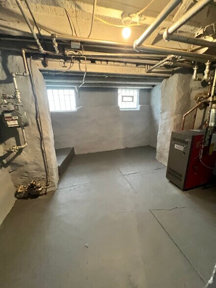 Building Photo - 2134 Scattergood St