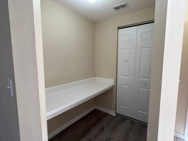 Building Photo - Spacious 2/2 in The Links at Haile #u131