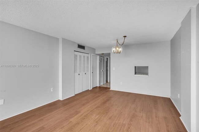 Building Photo - 13155 Ixora Ct