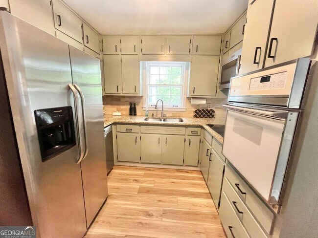 Building Photo - 3154 Barkside Ct