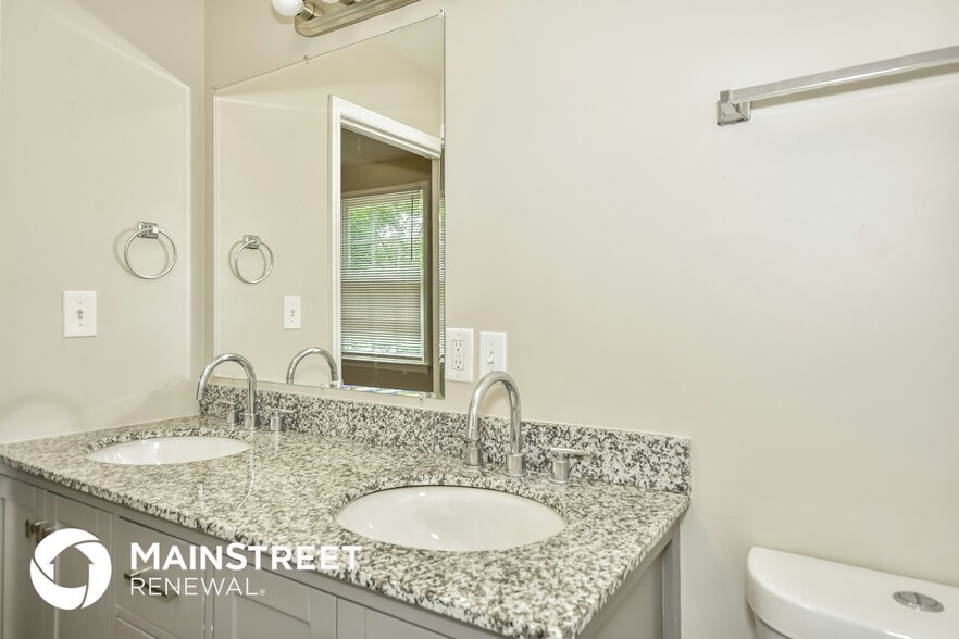 Building Photo - 1404 Crockett Ct