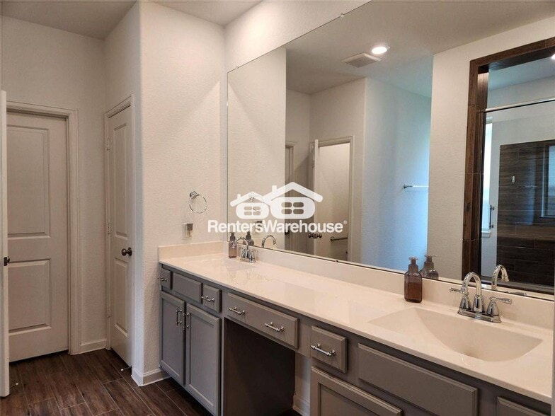 Building Photo - 14007 Hartford Heights Wy