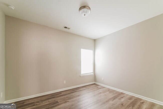 Building Photo - 147 Preserve Dr
