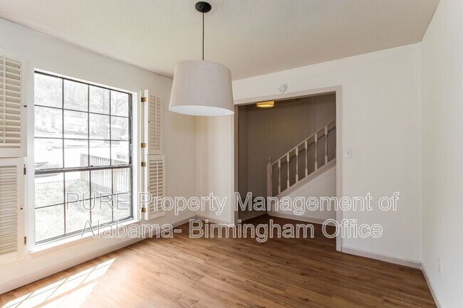 Building Photo - 6107 Crest Green Rd