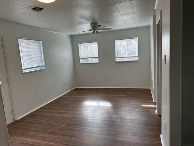 Building Photo - Spacious 4-Bed Home with Garage Near I-225 and Parks!