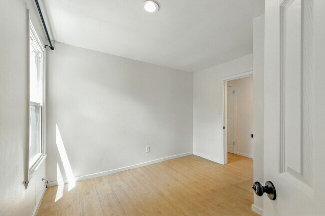 Building Photo - Remodeled 3 Bed/2 Bath Home with Bonus Upper Room Near Booming 9 Mile Rd Hub