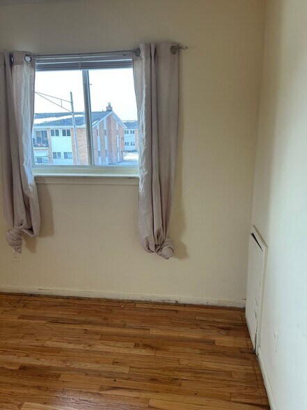 Building Photo - 29206 Longview Ave