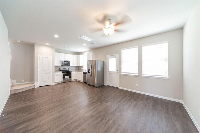 Building Photo - 2903 Orchid Ranch Dr
