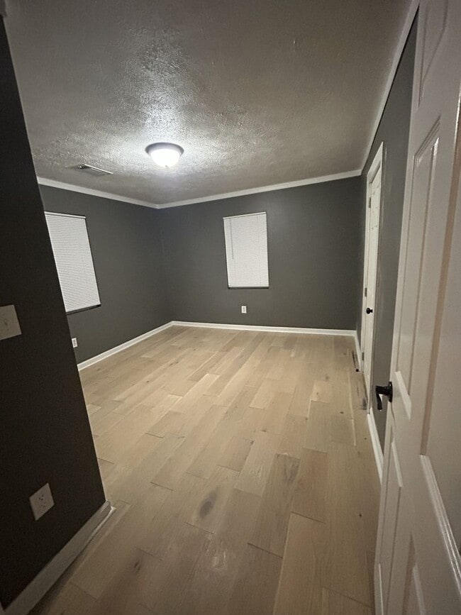 Building Photo - Very Nice Two Bedroom Two Bath Coming SOON!