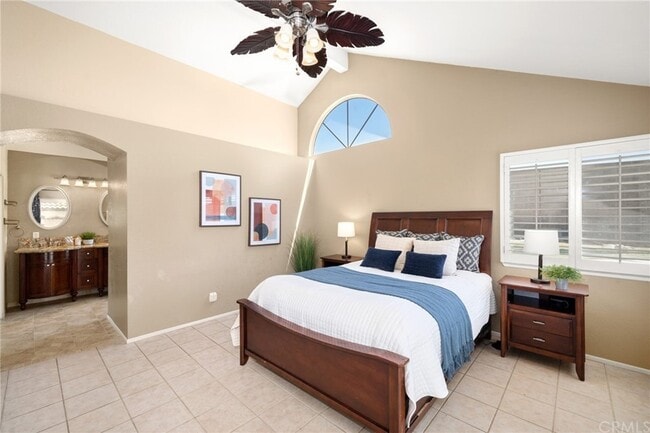 Building Photo - 1514 Evergreen Dr