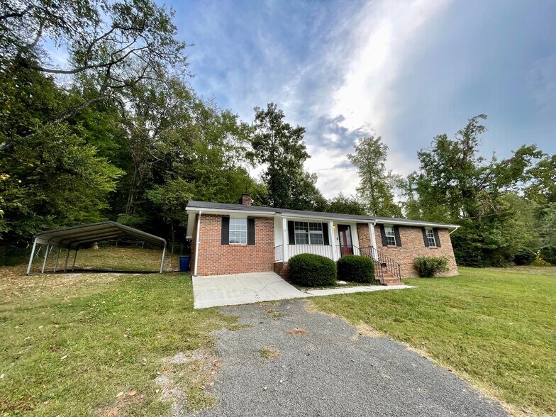 Building Photo - 1936 Ashmore Ave