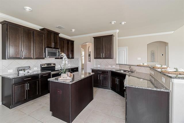 Building Photo - 5213 Texana Dr