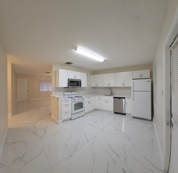 Building Photo - 2526 Taylor St