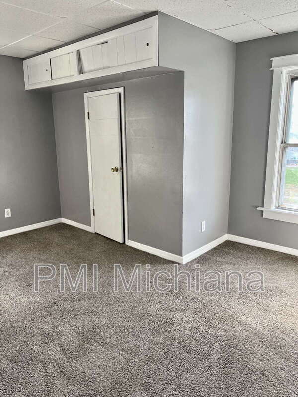 Building Photo - 846 S 26th St