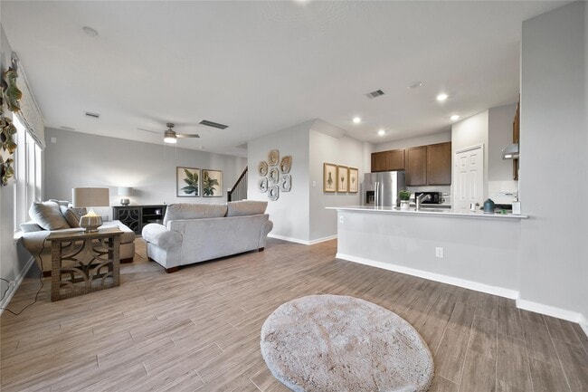 Building Photo - 3306 Forest Dr