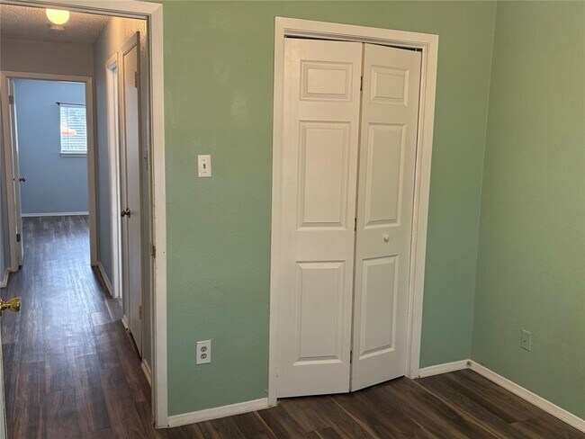 Building Photo - 12229 Mosley Ln