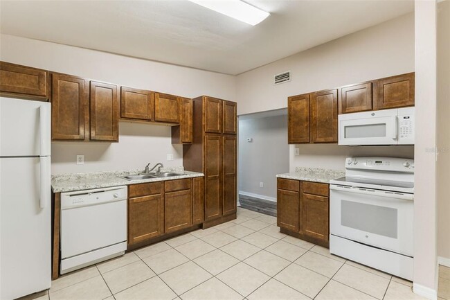 Building Photo - 212 Homewood Dr