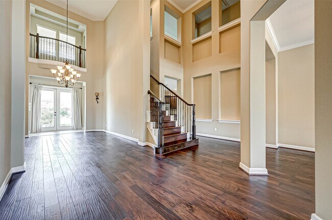 Building Photo - 2914 Cotswold Lane